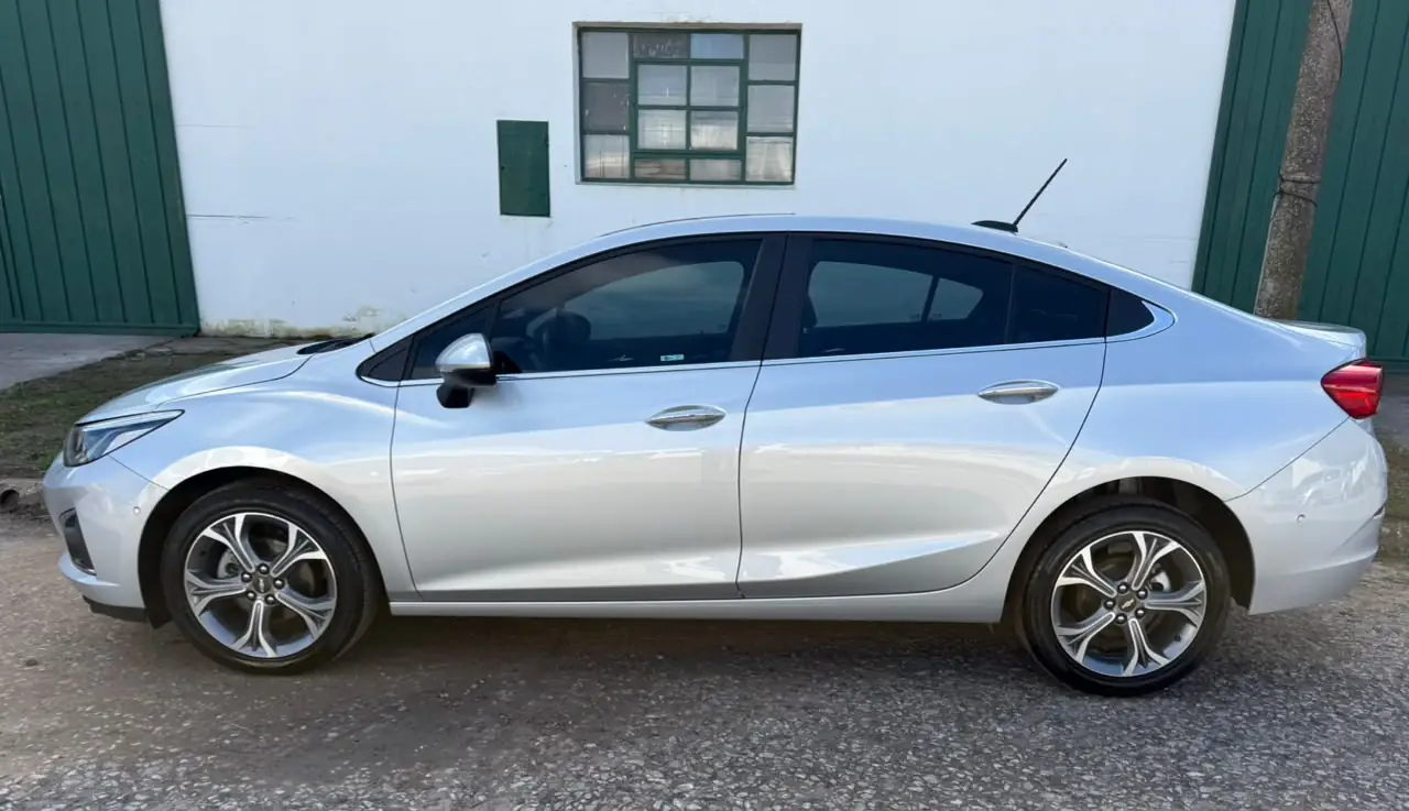 
								CHEVROLET CRUZE PREMIER 2021 110.700Km completo									