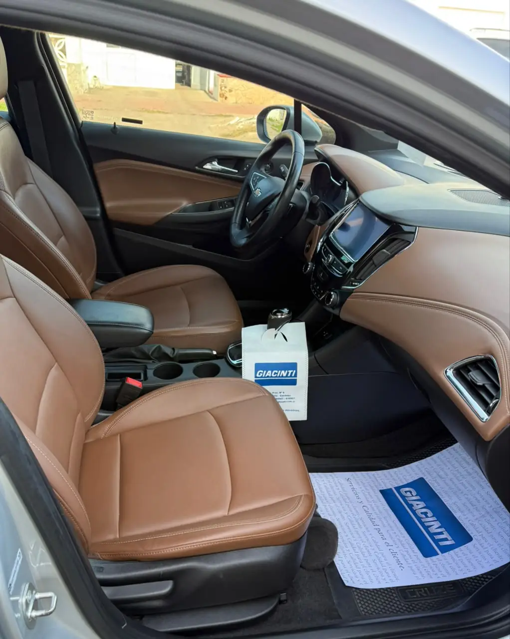 
								CHEVROLET CRUZE PREMIER 2021 110.700Km completo									