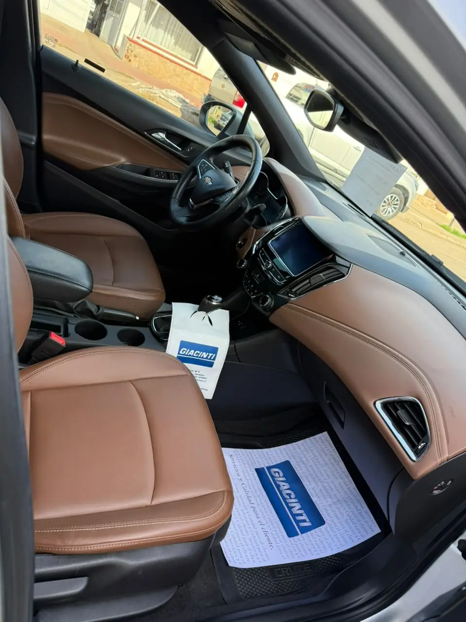
								CHEVROLET CRUZE PREMIER 2021 110.700Km completo									