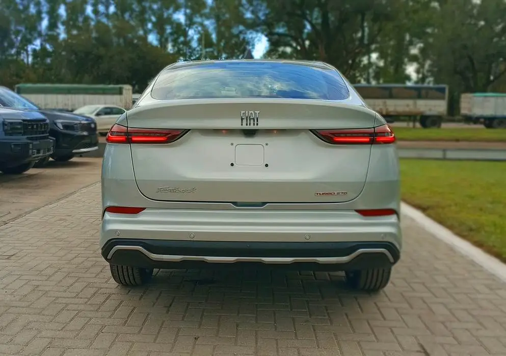 
								Fiat Fastback T270 completo									
