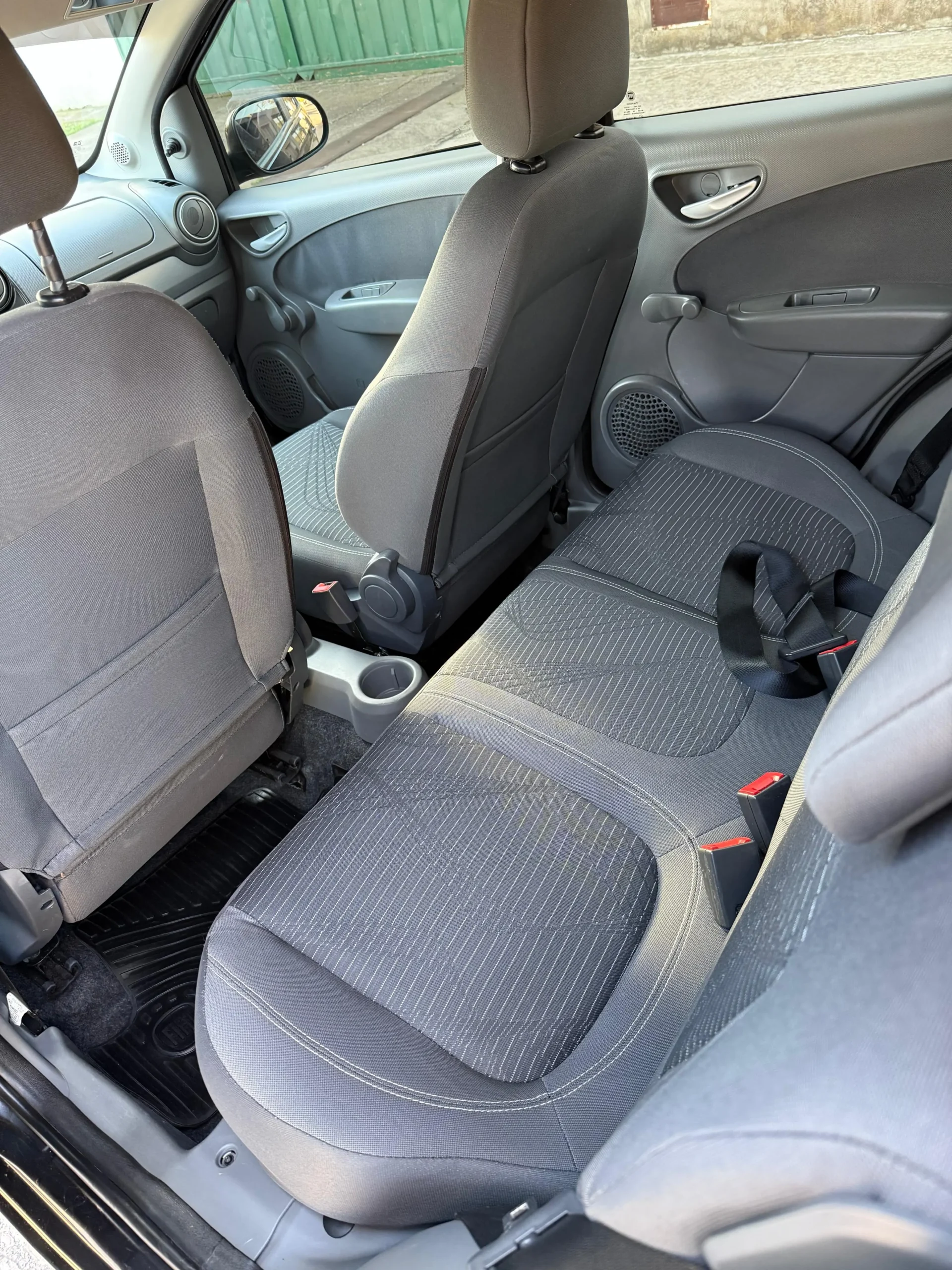 
								FIAT PALIO ATTRACTIVE 1.4 8V 2013 completo									
