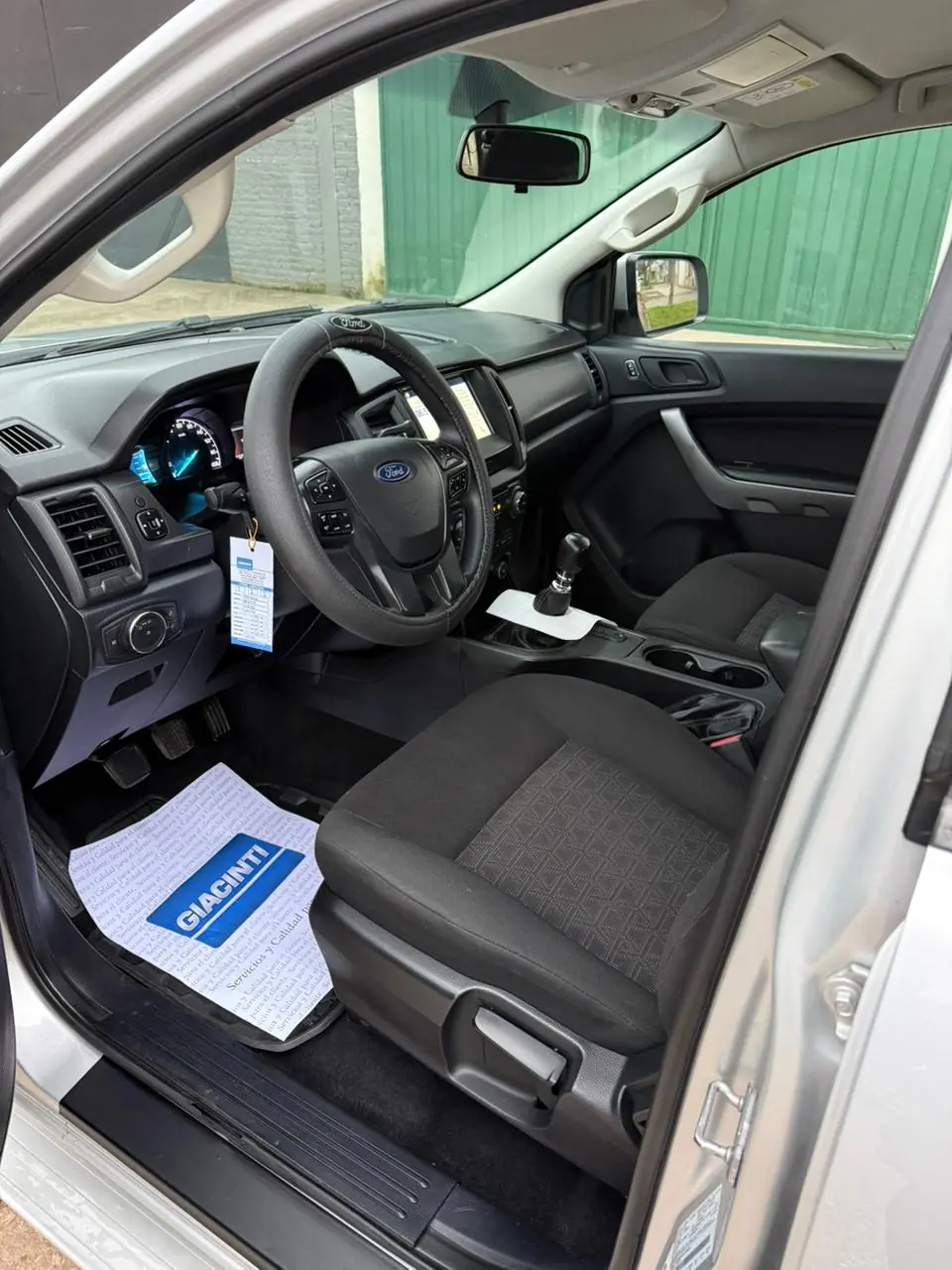 
								FORD RANGER CABINA DOBLE 2020 completo									