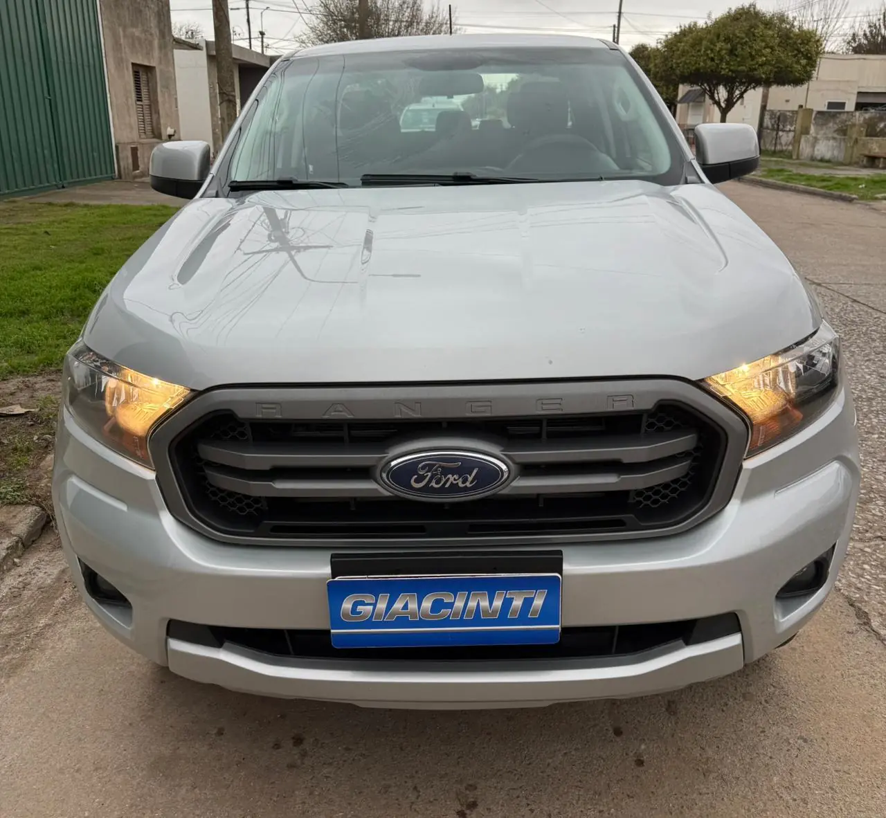 
								FORD RANGER CABINA DOBLE 2020 completo									