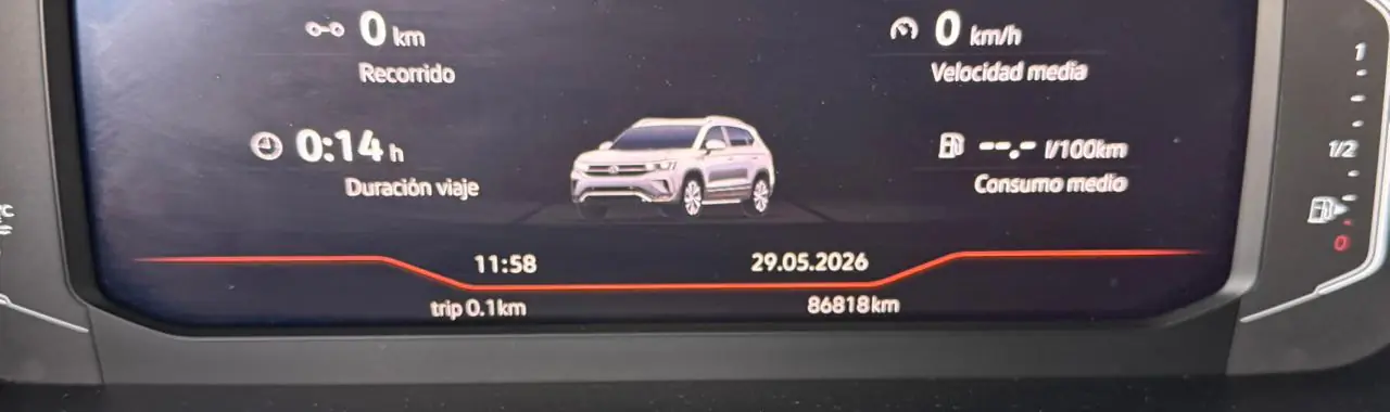 
								Volkswagen Taos Highline 2024 completo									
