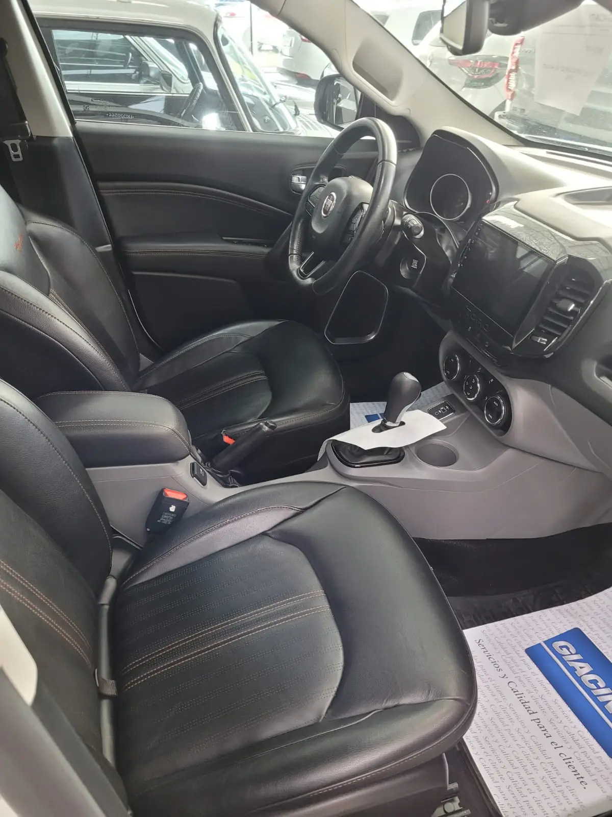 
								FIAT TORO VOLCANO 2.0L 2020 completo									
