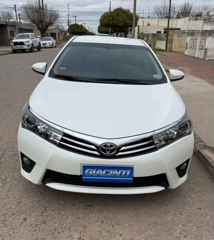 
								TOYOTA COROLLA XE I 1.8L 2017 completo									