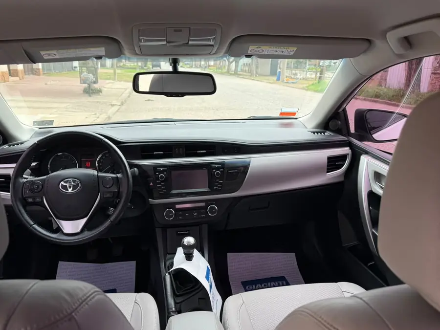 
								TOYOTA COROLLA XE I 1.8L 2017 completo									