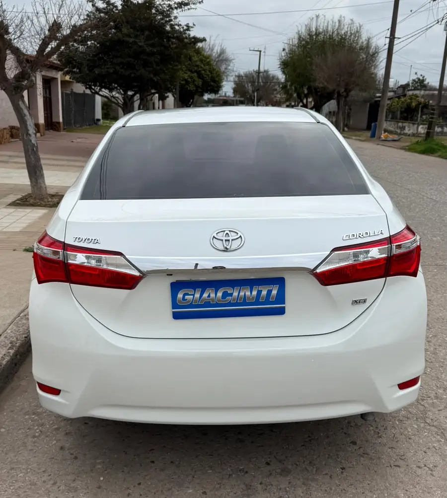 
								TOYOTA COROLLA XE I 1.8L 2017 completo									