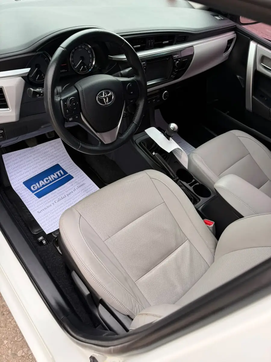 
								TOYOTA COROLLA XE I 1.8L 2017 completo									