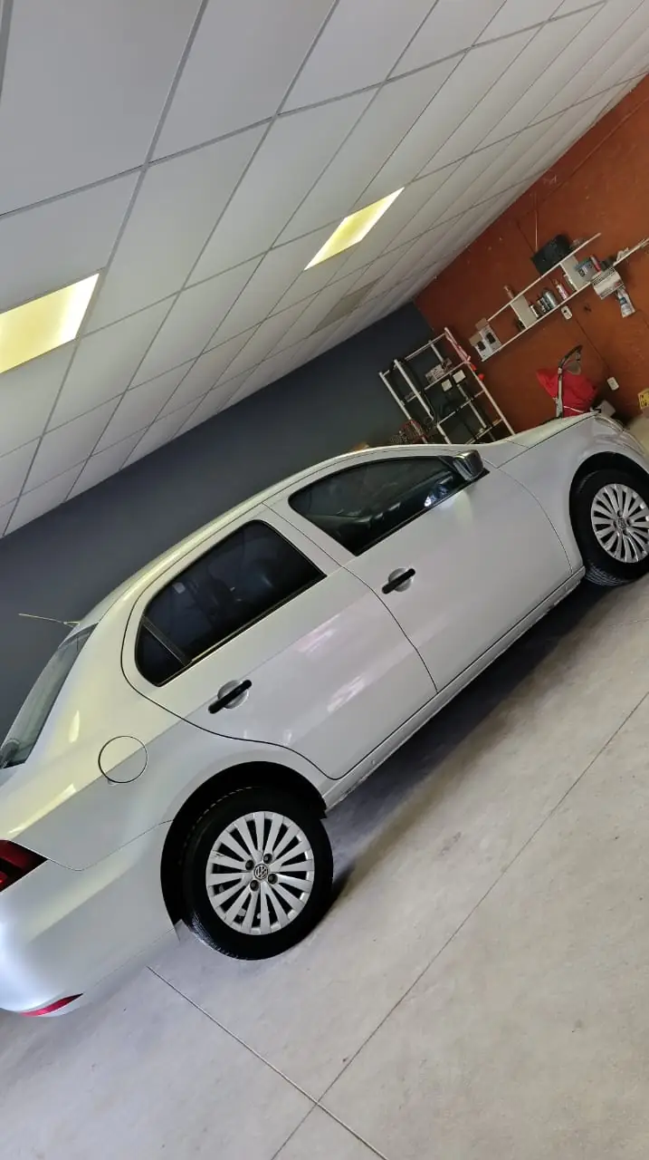 
								VOLKSWAGEN VOYAGE CONFORTLINE 1.6L 2013 completo									