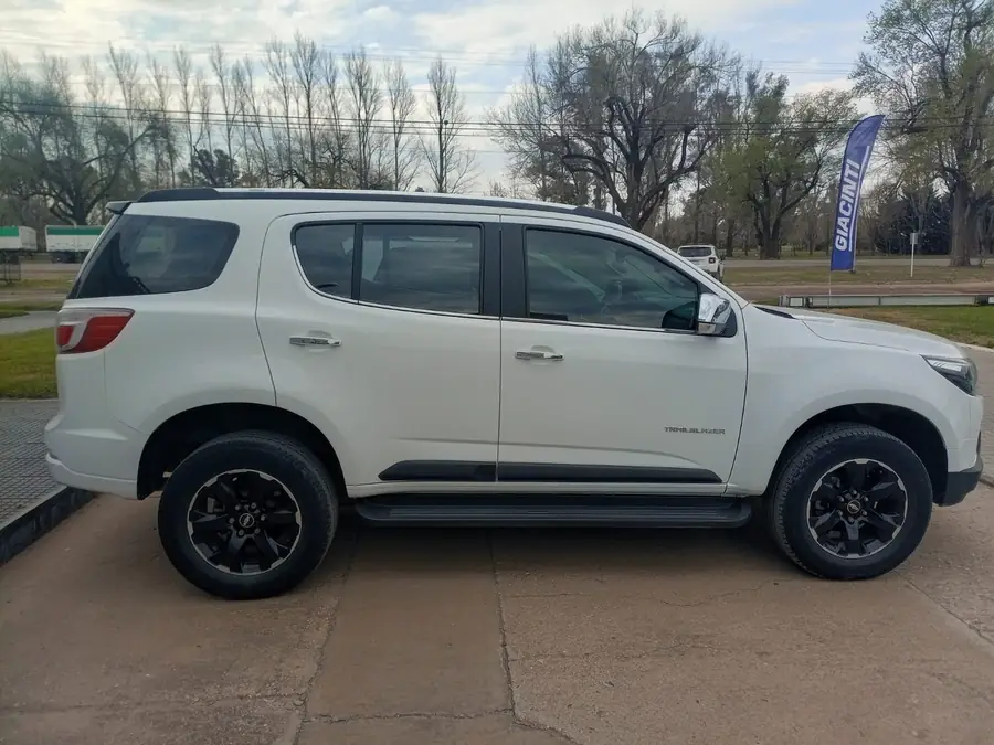 
								CHEVROLET TRAILBLAZER 2.8L 2021 completo									