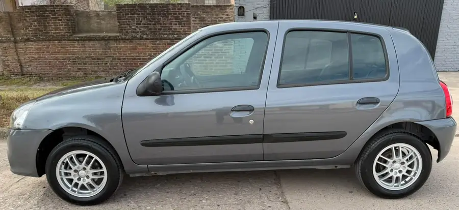 
								RENAULT CLIO MIO CONFORT 5P 1.2L 2016 completo									