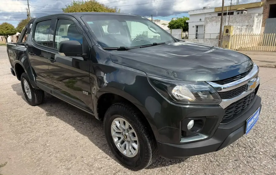 
								CHEVROLET S-10 CAB. DOBLE LT 2.8L 2021 completo									