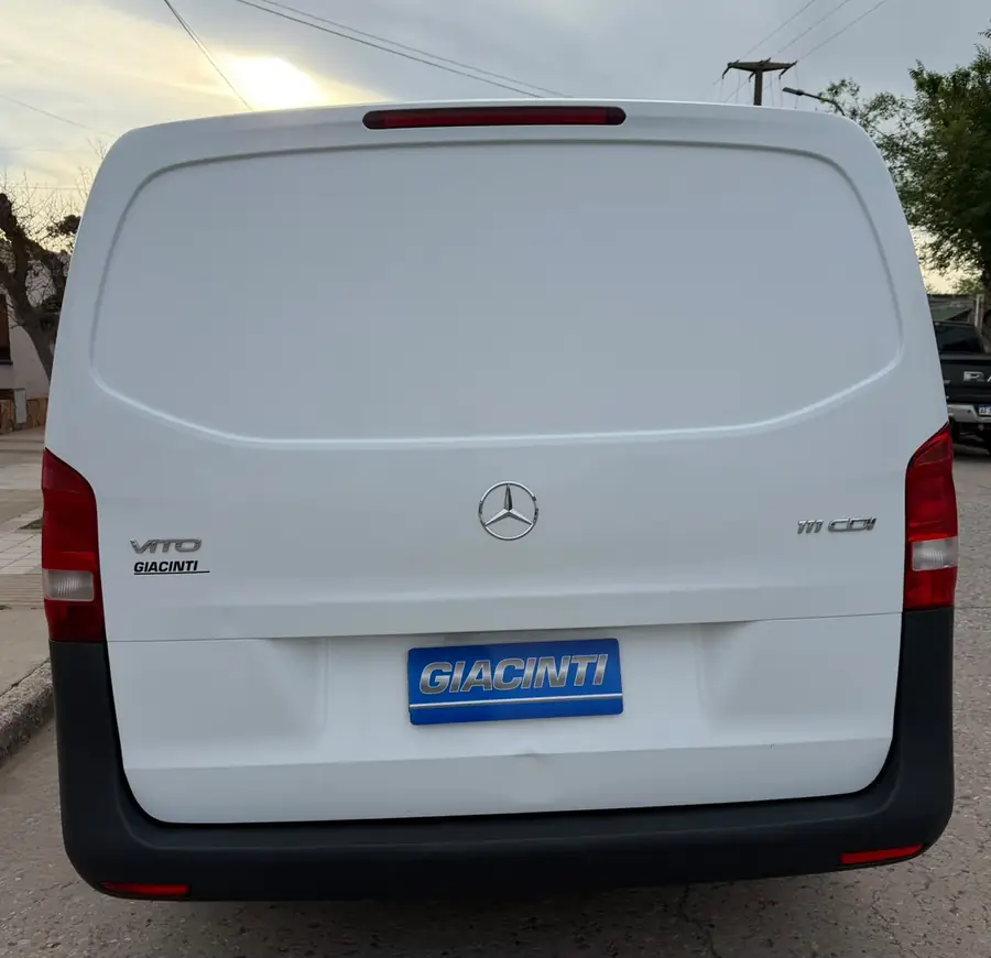 
								MERCEDES BENZ VITO FURGON 1.6L 2018 completo									